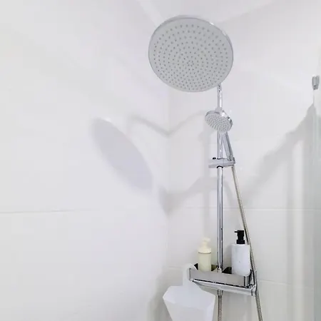 Apartamento Modern 3 Bedroom Flat In *