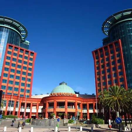 Modern 3 Bedroom Flat In 公寓 *