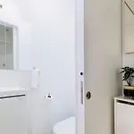 Modern 3 Bedroom Flat In * Lissabon